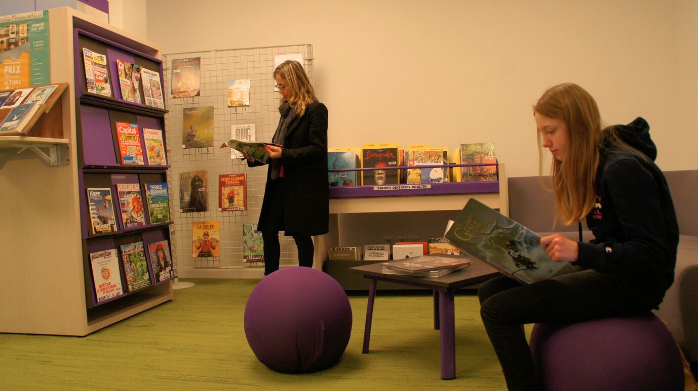 Lectrices salle j plus